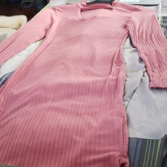 Dress - Picture 2 of 2